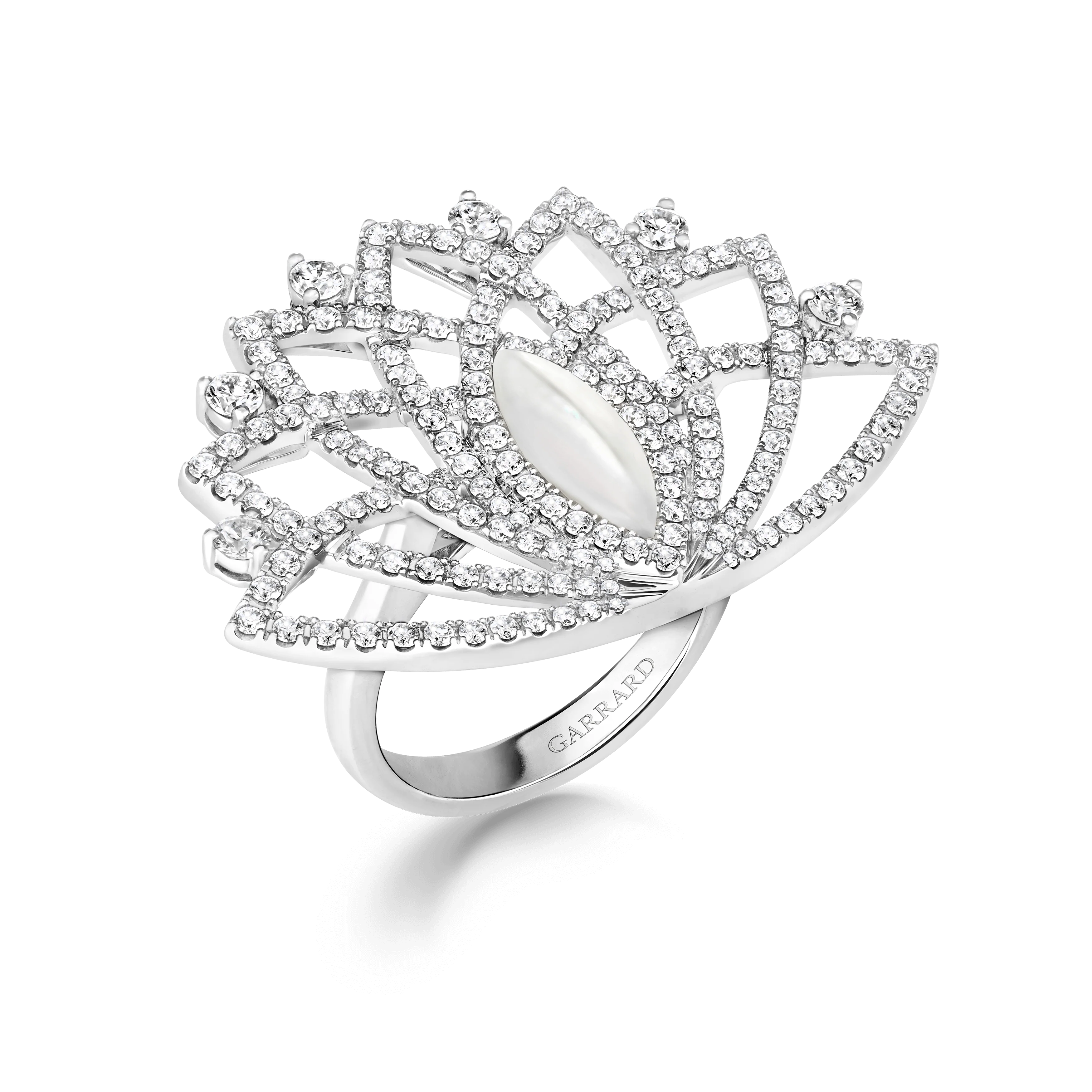 Lotus Pearl High Jewellery Diamond and Mother of Pearl Ring | In 18K White Gold