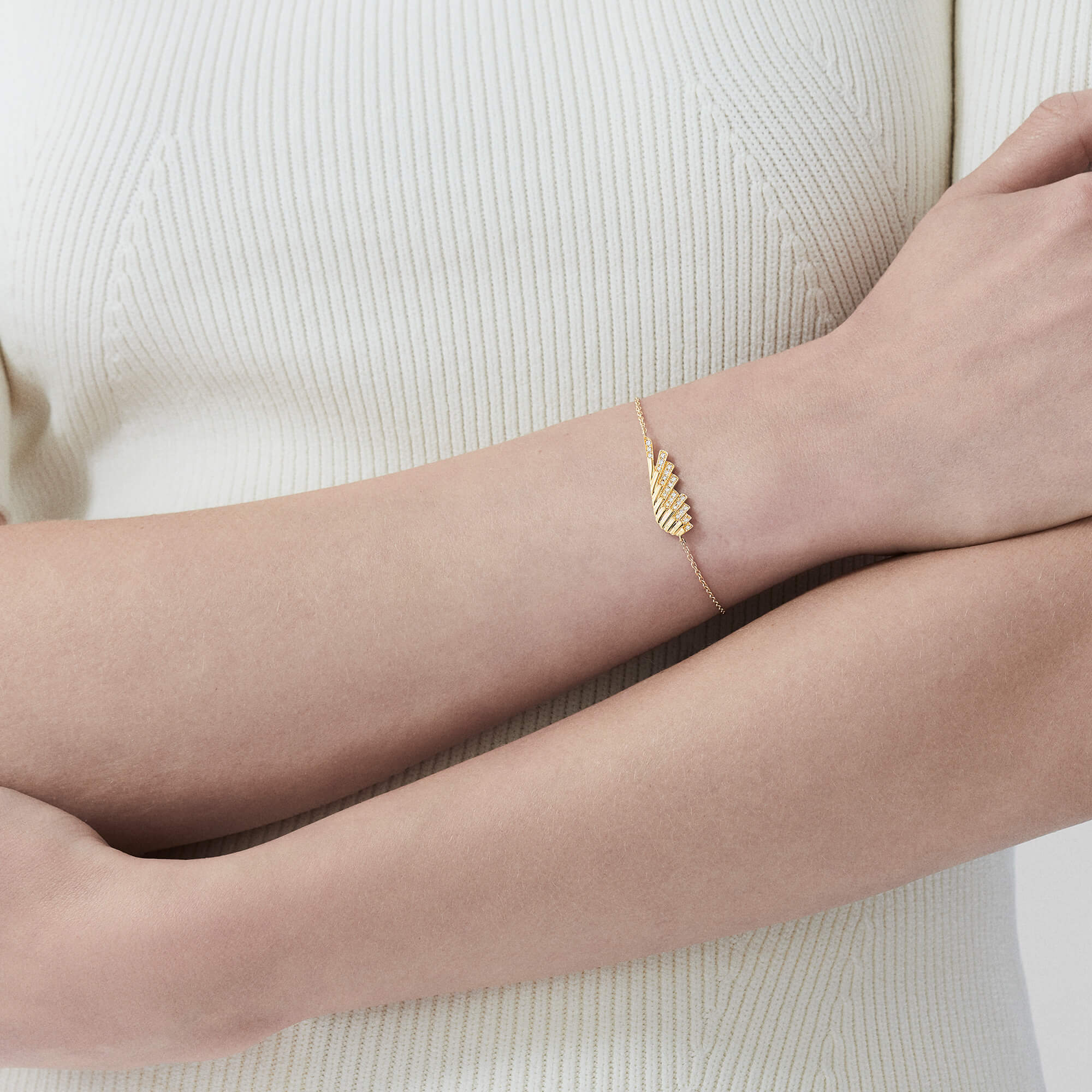 Wings Rising Mini Icons Diamond Bracelet | In 18ct Yellow Gold - Image 2